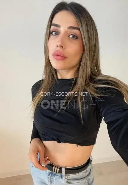 Cork escorts Adrianna — 3